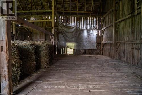 21 Station Street, Amaranth, ON - Indoor Photo Showing Other Room