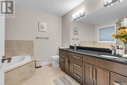 810 Evergreen Boulevard, Saskatoon, SK - Indoor Photo Showing Bathroom