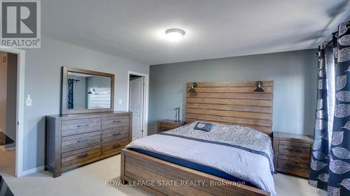 170 Palacebeach Trail, Hamilton (Lakeshore), ON - Indoor Photo Showing Bedroom