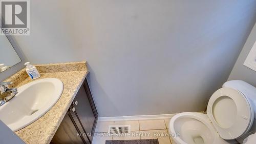 170 Palacebeach Trail, Hamilton (Lakeshore), ON - Indoor Photo Showing Bathroom