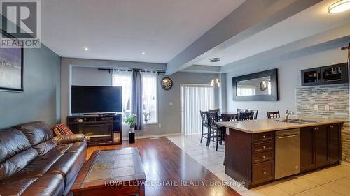 170 Palacebeach Trail, Hamilton (Lakeshore), ON - Indoor Photo Showing Other Room