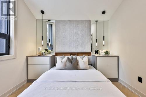 55 West 22Nd Street, Hamilton (Westcliffe), ON - Indoor Photo Showing Bedroom