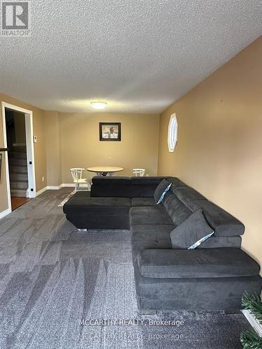 648 Canfield Place, Shelburne, ON - Indoor Photo Showing Living Room