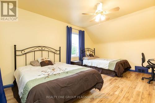 194 Gamma Street, Toronto (Alderwood), ON - Indoor Photo Showing Bedroom