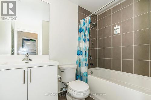 803 - 830 Lawrence Avenue, Toronto (Yorkdale-Glen Park), ON - Indoor Photo Showing Bathroom