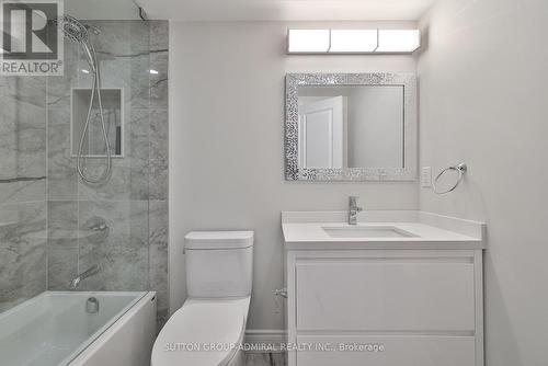 104 - 90 Fisherville Road, Toronto (Westminster-Branson), ON - Indoor Photo Showing Bathroom