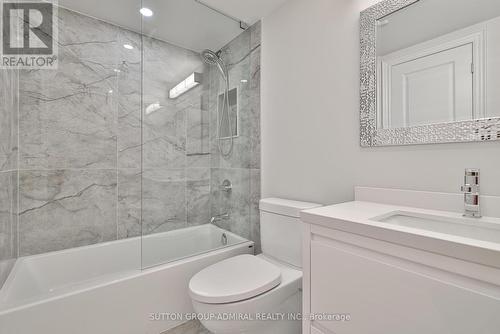 104 - 90 Fisherville Road, Toronto (Westminster-Branson), ON - Indoor Photo Showing Bathroom