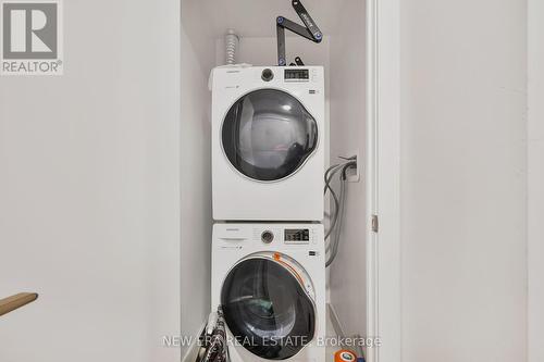 301 - 150 Logan Avenue, Toronto (South Riverdale), ON - Indoor Photo Showing Laundry Room