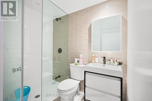 301 - 150 Logan Avenue, Toronto (South Riverdale), ON - Indoor Photo Showing Bathroom