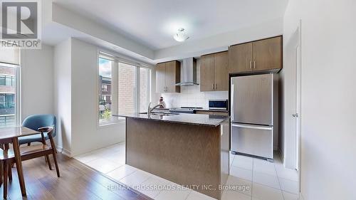 32 Fancamp Drive, Vaughan, ON - Indoor Photo Showing Kitchen With Upgraded Kitchen