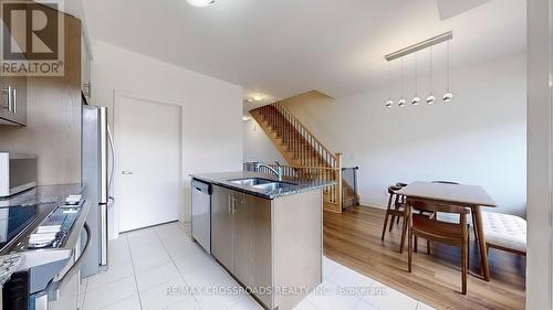 32 Fancamp Drive, Vaughan, ON - Indoor Photo Showing Kitchen With Double Sink