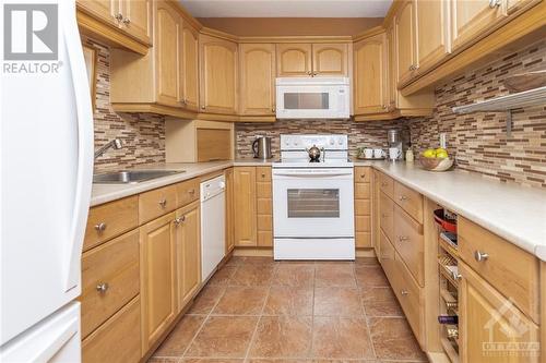 1380 Prince Of Wales Drive Unit#806, Ottawa, ON - Indoor Photo Showing Kitchen