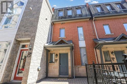 124 Guigues Avenue Unit#D, Ottawa, ON - Outdoor