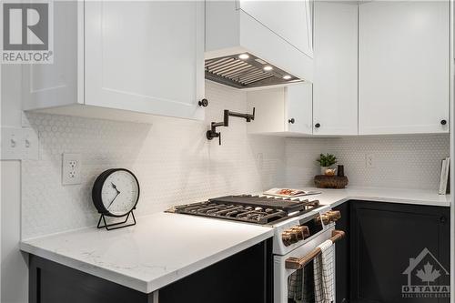 38 Foster Street, Ottawa, ON - Indoor Photo Showing Kitchen With Upgraded Kitchen