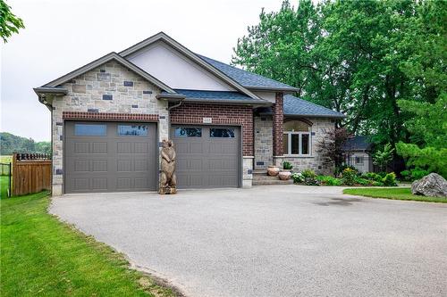 688 Trinity Church Road, Hamilton, ON - Outdoor