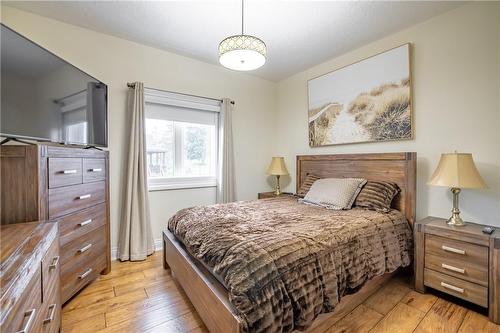 688 Trinity Church Road, Hamilton, ON - Indoor Photo Showing Bedroom