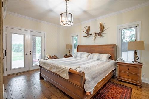 688 Trinity Church Road, Hamilton, ON - Indoor Photo Showing Bedroom