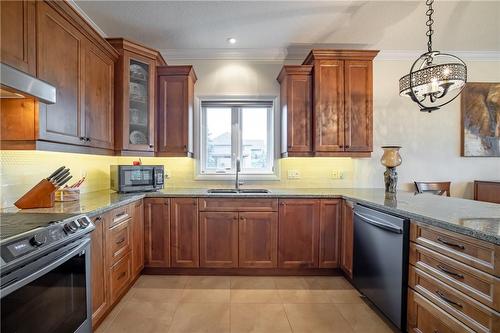 688 Trinity Church Road, Hamilton, ON - Indoor Photo Showing Kitchen With Double Sink