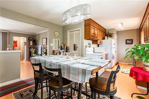 5934 North Street, Niagara Falls, ON - Indoor Photo Showing Dining Room