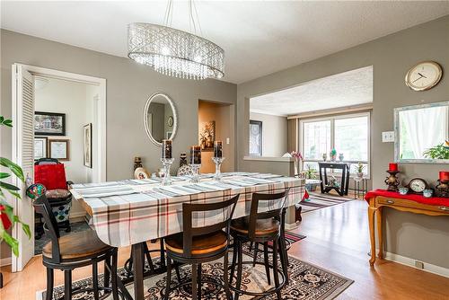 5934 North Street, Niagara Falls, ON - Indoor Photo Showing Dining Room