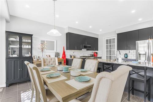 7 Hargrove Way, Stoney Creek, ON - Indoor Photo Showing Dining Room