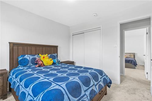 7 Hargrove Way, Stoney Creek, ON - Indoor Photo Showing Bedroom