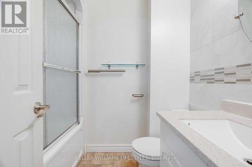 612 Wilkins Street, London, ON - Indoor Photo Showing Bathroom