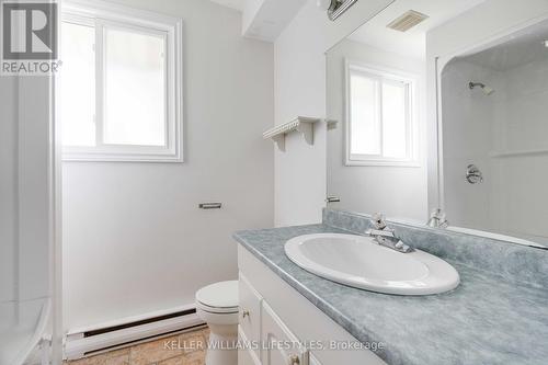 612 Wilkins Street, London, ON - Indoor Photo Showing Bathroom