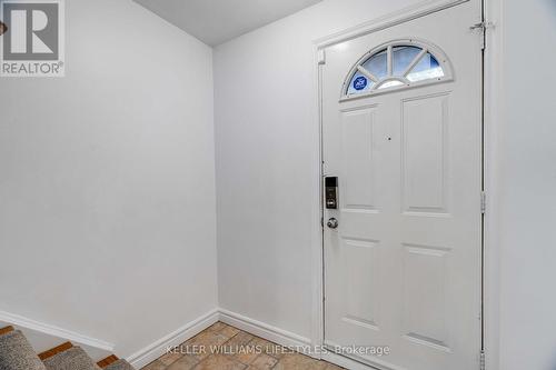 612 Wilkins Street, London, ON - Indoor Photo Showing Other Room