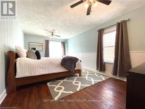 1324 Langmuir Avenue, London, ON - Indoor Photo Showing Bedroom