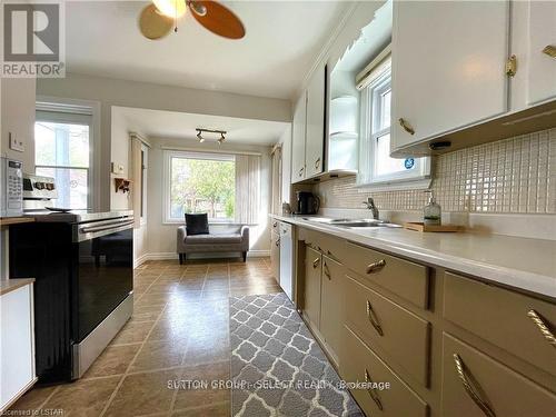 1324 Langmuir Avenue, London, ON - Indoor Photo Showing Kitchen