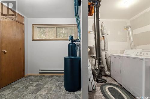 #2 Torch Street, Candle Lake, SK - Indoor Photo Showing Laundry Room