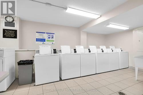 1701 - 380 King Street E, London, ON - Indoor Photo Showing Laundry Room