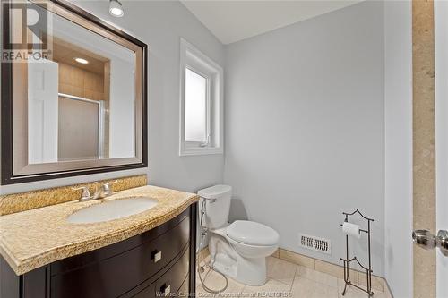 1530 Rossini Boulevard, Windsor, ON - Indoor Photo Showing Bathroom