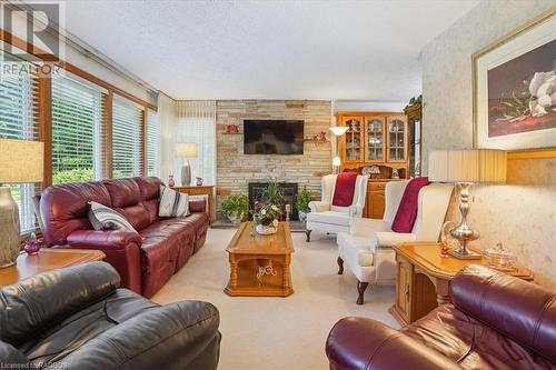 318106 Highway 6 & 10, Georgian Bluffs, ON - Indoor Photo Showing Living Room With Fireplace