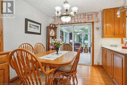 318106 Highway 6 & 10, Georgian Bluffs, ON - Indoor Photo Showing Dining Room