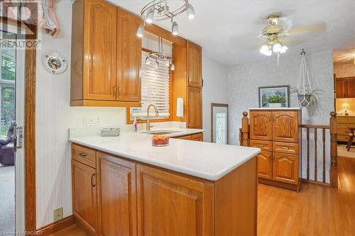 318106 Highway 6 & 10, Georgian Bluffs, ON - Indoor Photo Showing Kitchen