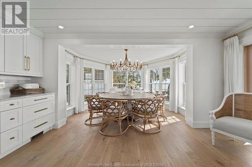 321 Lakeview, Kingsville, ON - Indoor Photo Showing Dining Room