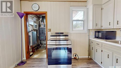 1439 Rothwell Street, Regina, SK - Indoor Photo Showing Kitchen