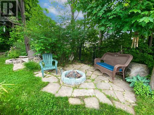 36 Crompton Drive, Barrie (Little Lake), ON - Outdoor