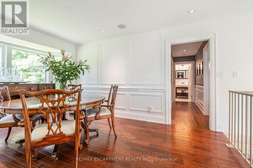 607 Edgewater Crescent, Burlington (Lasalle), ON - Indoor Photo Showing Dining Room