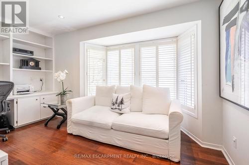 607 Edgewater Crescent, Burlington, ON - Indoor Photo Showing Other Room