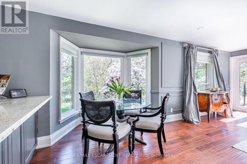 607 Edgewater Crescent, Burlington, ON - Indoor Photo Showing Dining Room