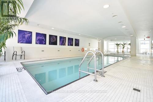 425 - 350 Wellington Street W, Toronto (Waterfront Communities), ON - Indoor Photo Showing Other Room With In Ground Pool