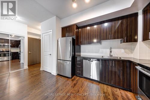 1507 - 7171 Yonge Street, Markham (Grandview), ON - Indoor Photo Showing Kitchen With Stainless Steel Kitchen With Upgraded Kitchen