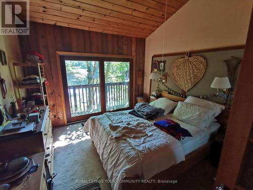 91 Healey Lake Water/A, The Archipelago, ON - Indoor Photo Showing Bedroom