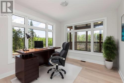 1008 Kingsridge Court, Lake Of Bays, ON - Indoor Photo Showing Office