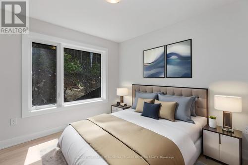 1008 Kingsridge Court, Lake Of Bays, ON - Indoor Photo Showing Bedroom