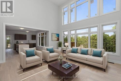 1008 Kingsridge Court, Lake Of Bays, ON - Indoor Photo Showing Living Room