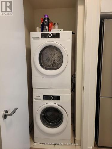 913 - 212 King William Street, Hamilton (Beasley), ON - Indoor Photo Showing Laundry Room